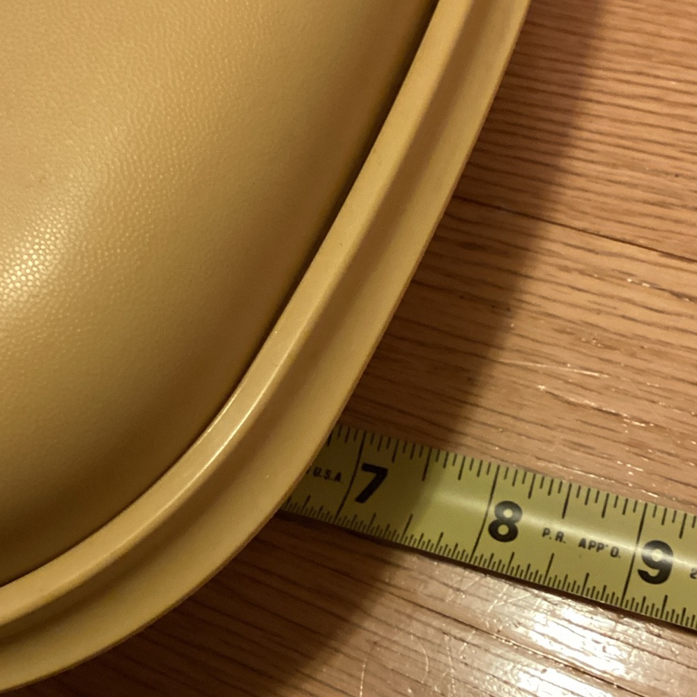 Tupperware Gold Food Storage Container - Picture 9 of 9